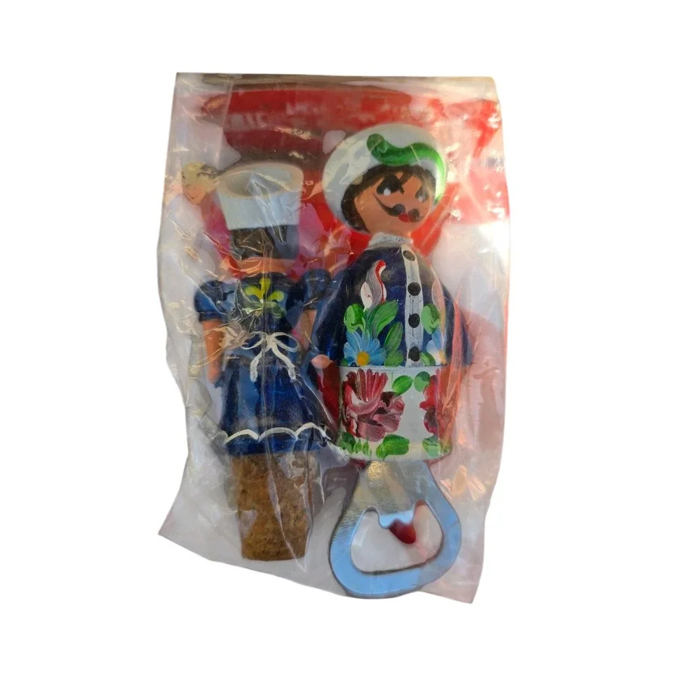 NWT  HUNGARY Girl & Boy‎ WOODEN WINE BOTTLE CORK STOPPER & OPENER Handpainted
